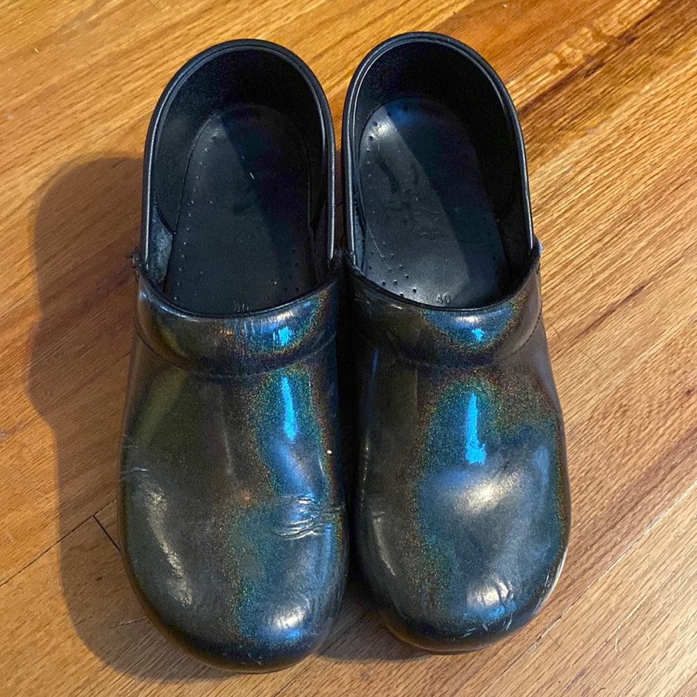 Dansko Metallic colored clogs size 40